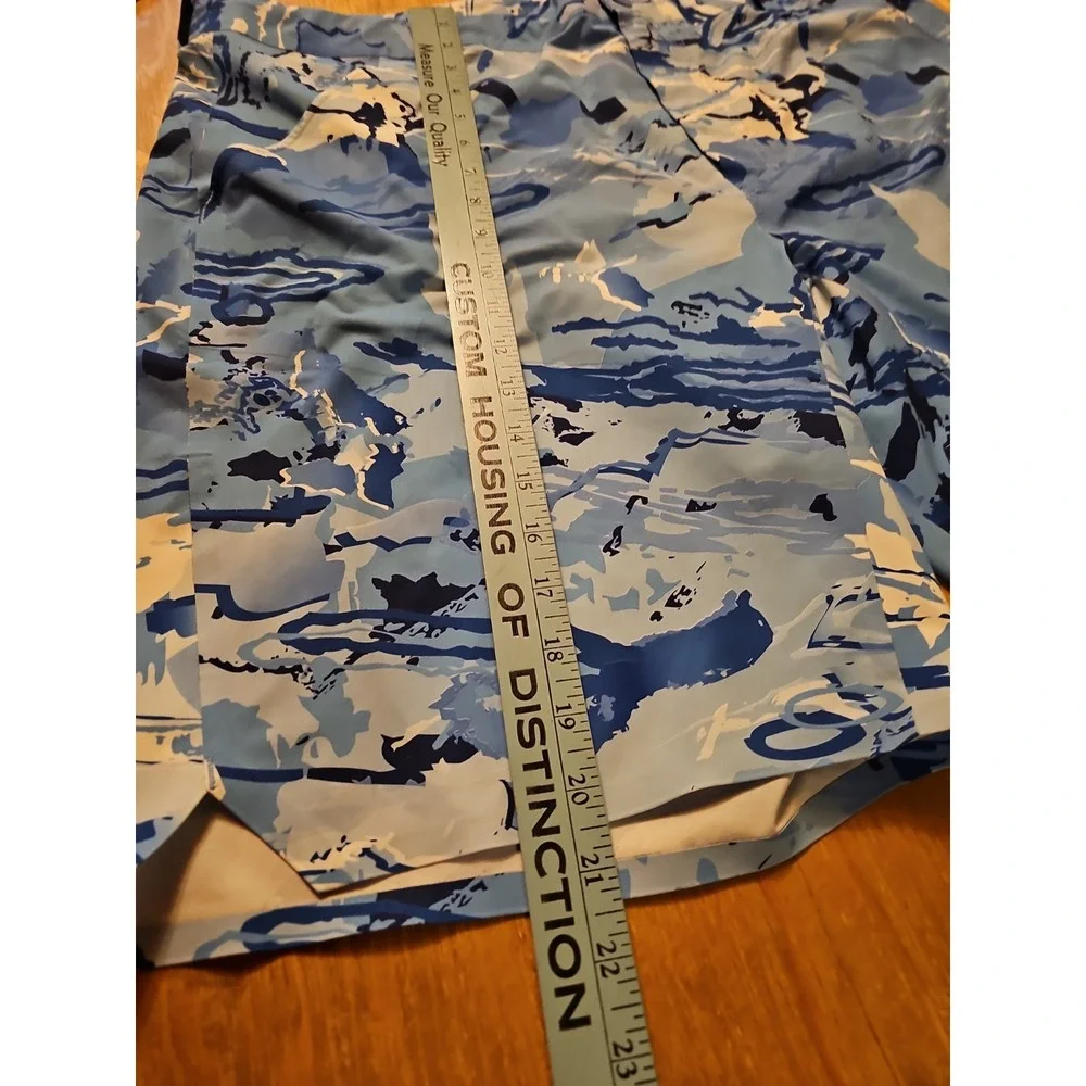 Under Armour Heat Gear Camo Golf Shorts Men's Size 38 Blue Grey Loose Fit EUC